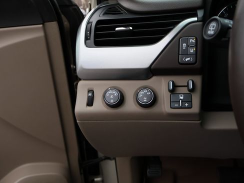 Used 2015 Chevrolet Tahoe LT w/ Luxury Package image 30