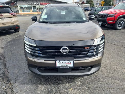 New 2026 Nissan Kicks SR w/ SR Premium Package image 3