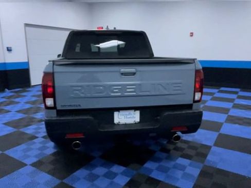 Certified 2024 Honda Ridgeline Black Edition image 7