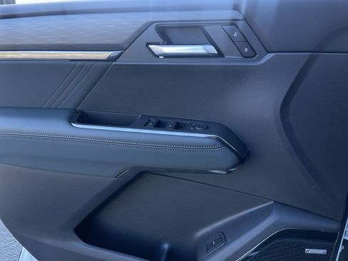 New 2026 GMC Acadia AT4 w/ Luxury Package image 22