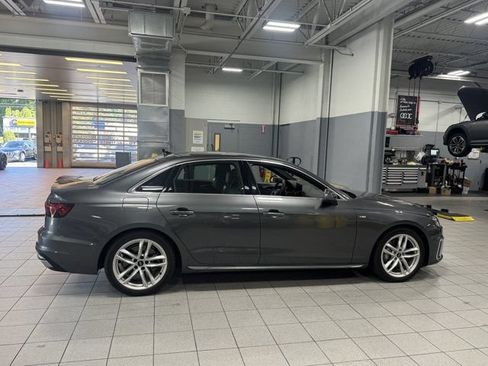 Used 2023 Audi A4 2.0T Premium w/ Convenience Package AWD/4WD image 4