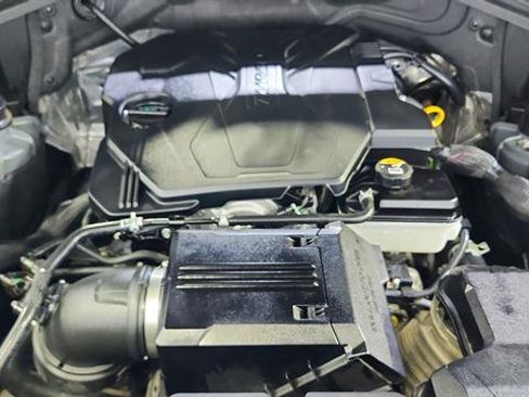Used 2025 Genesis GV80 2.5T Standard AWD/4WD image 38