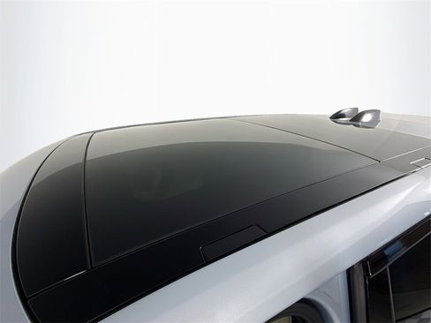 Used 2023 Land Rover Range Rover SE image 23