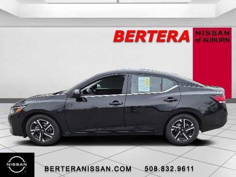 Used 2024 Nissan Sentra SV FWD image 1