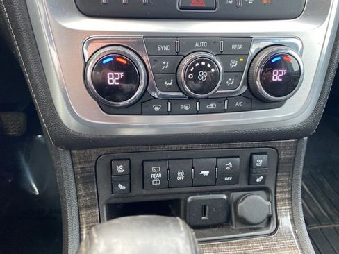 Used 2017 GMC Acadia Limited SLT image 25
