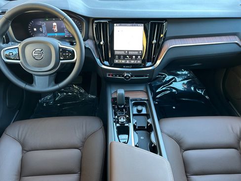 New 2026 Volvo V60 B5 Cross Country Plus image 11