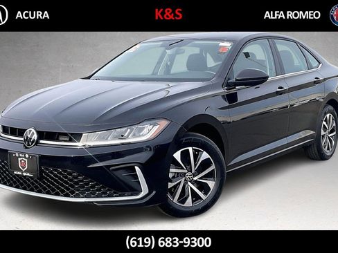 Used 2025 Volkswagen Jetta S image 1