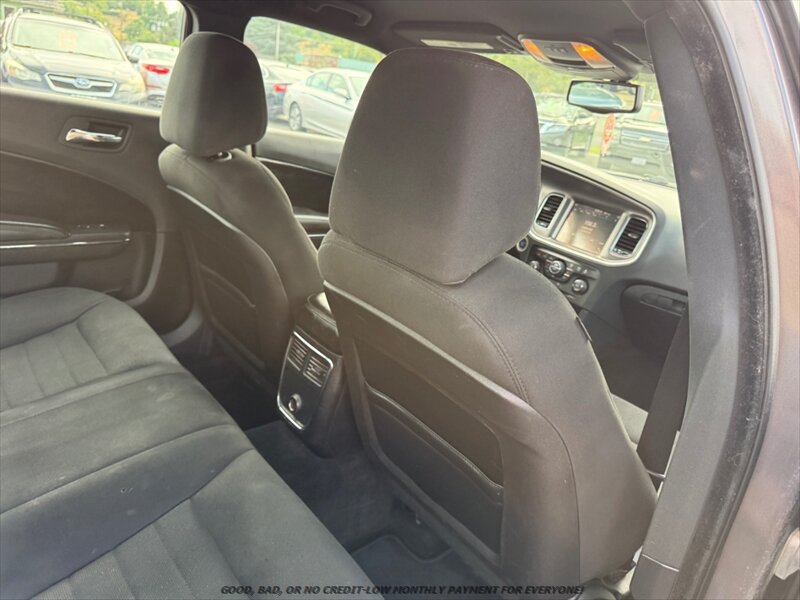 Used 2013 Dodge Charger SXT RWD image 17