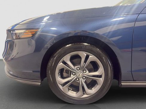 Certified 2023 Honda Accord EX image 22