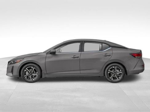 Used 2024 Nissan Sentra SV FWD image 40