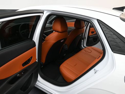 New 2026 Hyundai Elantra Sport FWD image 13