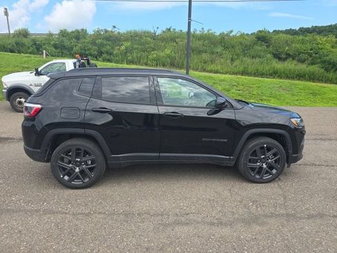 New 2026 Jeep Compass Limited AWD/4WD image 5