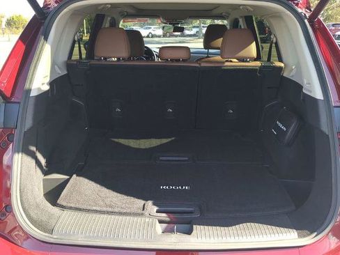 Certified 2024 Nissan Rogue Platinum w/ Platinum Premium Package image 12