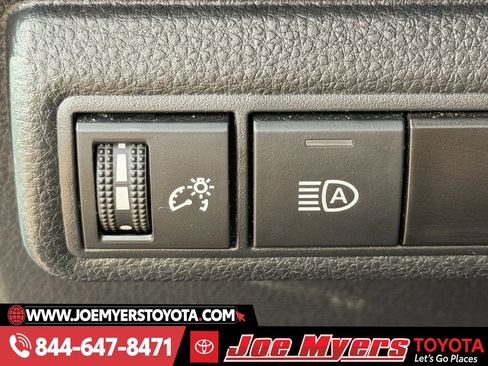 Used 2024 Toyota Corolla LE image 24