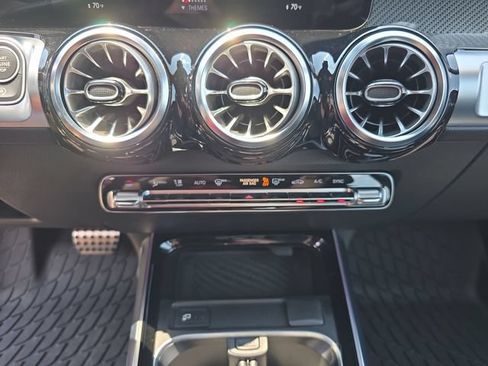 Certified 2023 Mercedes-Benz GLB 35 AMG 4MATIC image 28
