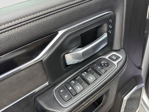 Used 2019 RAM 2500 Laramie AWD/4WD image 12