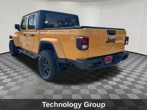 Used 2021 Jeep Gladiator Sport AWD/4WD image 3