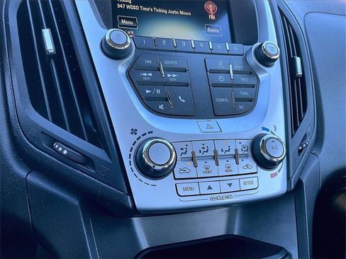 Used 2017 Chevrolet Equinox LS image 22