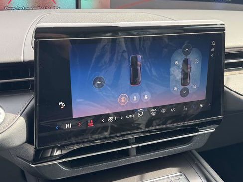 New 2026 Lincoln Nautilus Premier w/ Equipment Group 102A AWD/4WD image 18