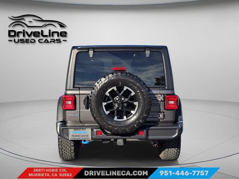 Used 2025 Jeep Wrangler Unlimited Rubicon 4xe w/ Convenience Group AWD/4WD image 3