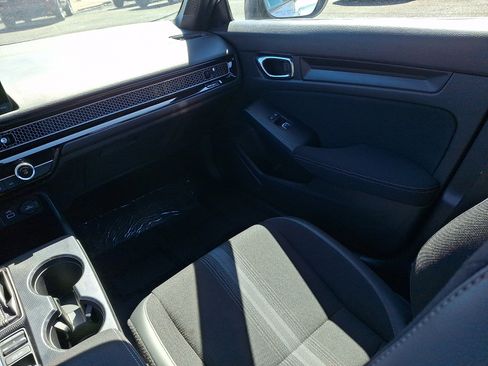 Used 2023 Honda Civic Sport image 12