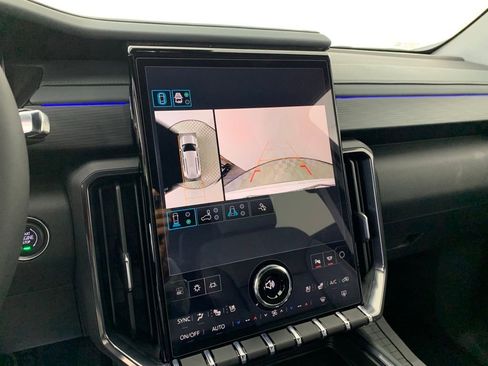 New 2026 GMC Acadia AT4 w/ Luxury Package image 20