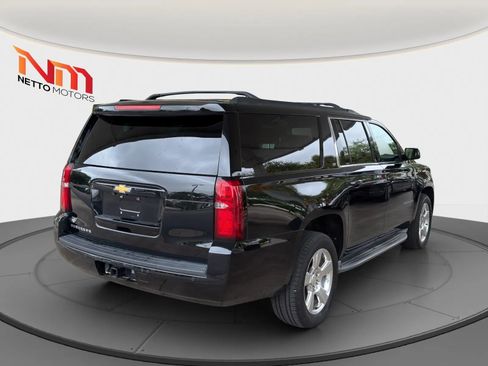 Used 2016 Chevrolet Suburban LT image 5