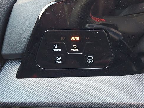 New 2026 Volkswagen GTI SE image 11