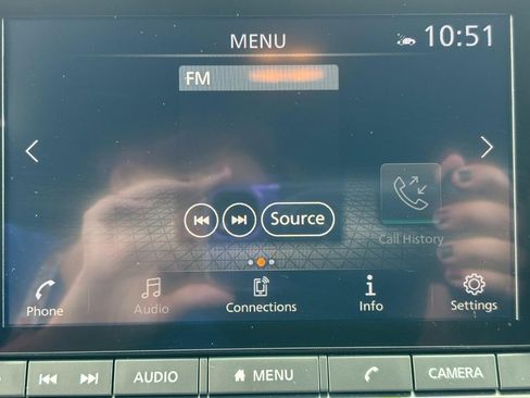 Used 2025 Nissan Rogue SV image 19