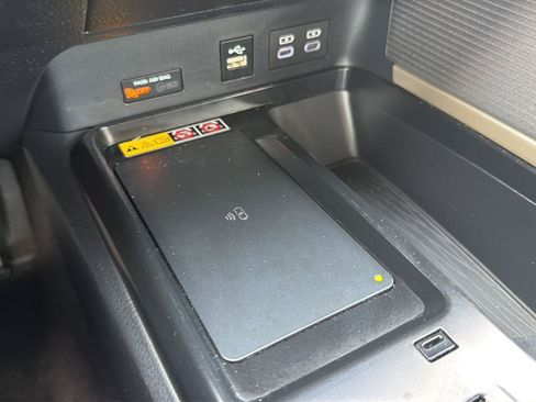 Used 2026 Toyota Camry SE FWD image 25