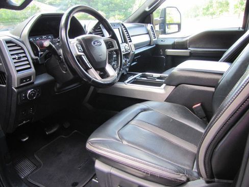 Used 2021 Ford F350 Platinum AWD/4WD image 13