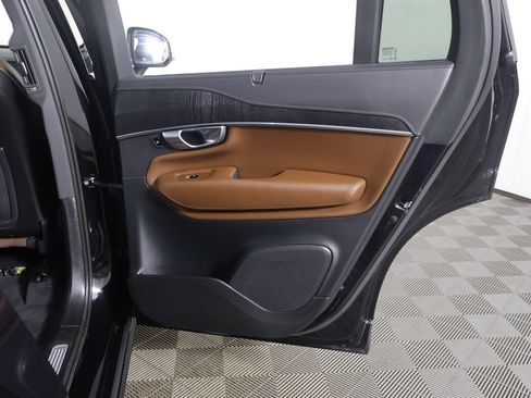 Used 2023 Volvo XC90 B6 Ultimate w/ Protection Package Premier AWD/4WD image 30
