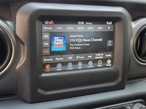 Used 2021 Jeep Gladiator Sport image 20