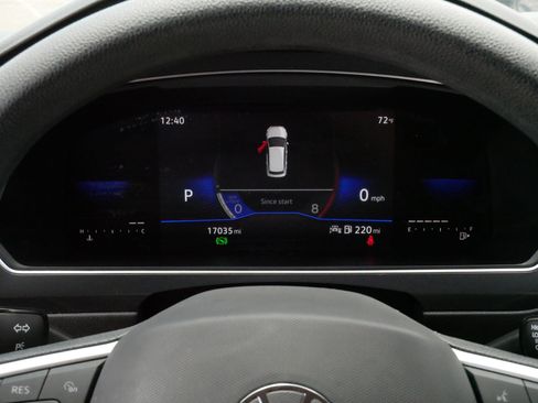 Used 2023 Volkswagen Tiguan S FWD image 21
