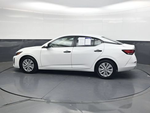 Used 2025 Nissan Sentra S FWD image 7