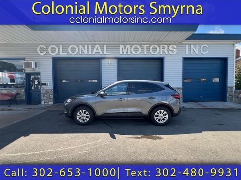 Used 2025 Ford Escape Active AWD/4WD image 1