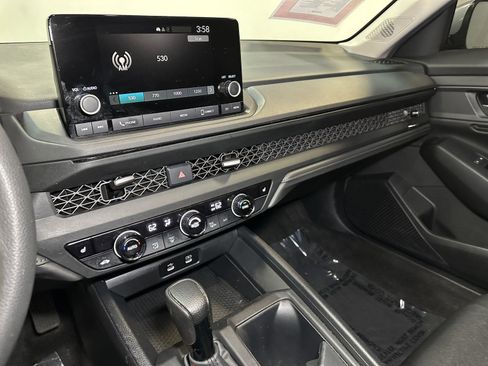 Used 2024 Honda Accord EX image 28