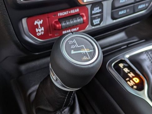 New 2026 Jeep Wrangler Unlimited Rubicon AWD/4WD image 23