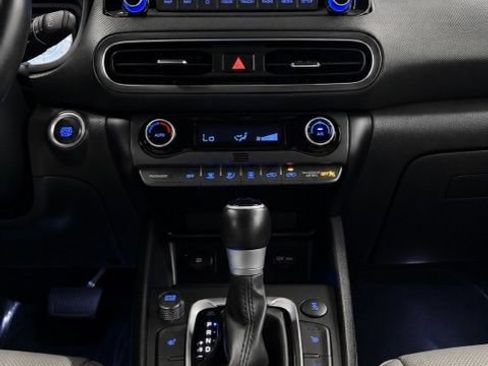 Used 2023 Hyundai Kona Limited AWD/4WD image 23