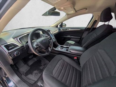 Used 2020 Ford Fusion SE AWD/4WD image 10