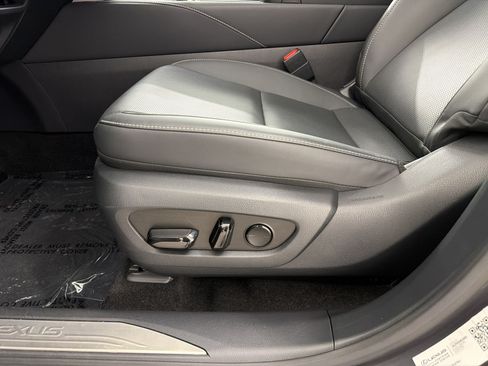 Certified 2025 Lexus RX 350 Premium w/ Accessory Package (Z1) FWD image 16