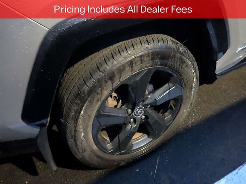 Used 2021 Toyota RAV4 XSE AWD/4WD image 9