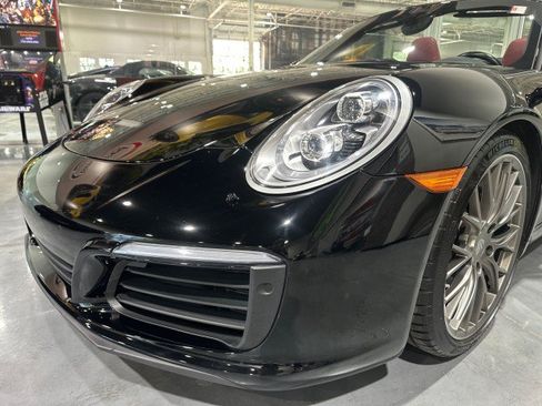 Used 2017 Porsche 911 Carrera image 21