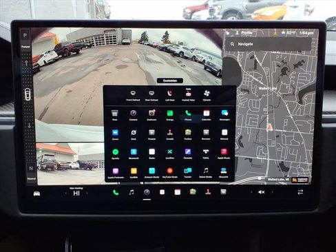 Used 2021 Tesla Model S Plaid image 18