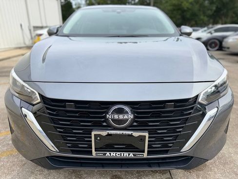 Used 2025 Nissan Sentra SV w/ All-Weather Package FWD image 8