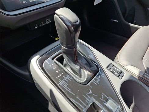 New 2025 Subaru Crosstrek 2.5i Limited w/ Crosstrek Mirror Package image 11