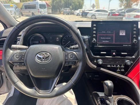Used 2022 Toyota Camry XSE FWD image 12