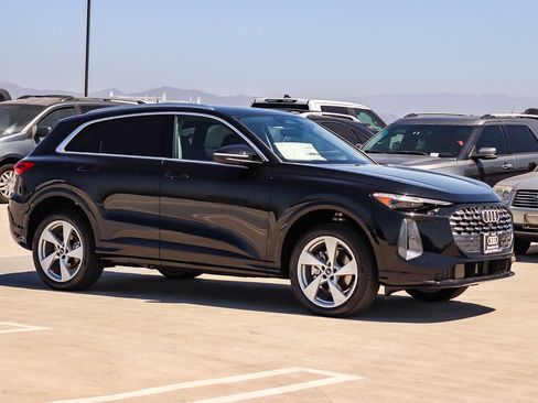 New 2026 Audi Q5 Premium AWD/4WD image 3