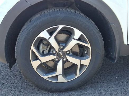 Used 2020 Kia Sportage LX AWD/4WD image 11