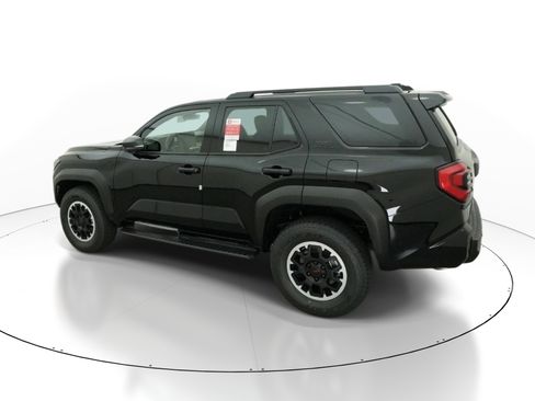 New 2026 Toyota 4Runner TRD Off-Road Premium AWD/4WD image 4